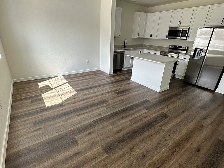 245 Cardinal St — Photo 2
