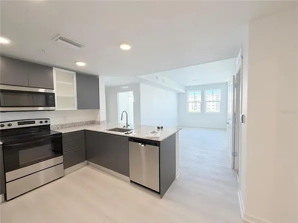 5587 Millenia Park Blvd Unit 221, Orlando, FL 32839