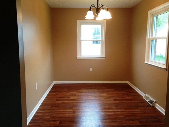 4th image of 108 E Blair Ave