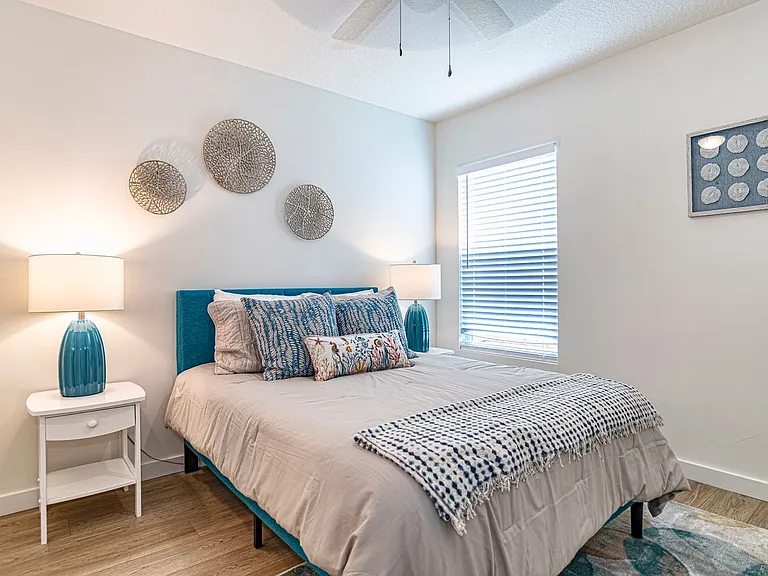 1038 Collier Blvd — Photo 15
