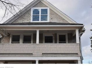 17 Strant St, Manchester, CT 06040