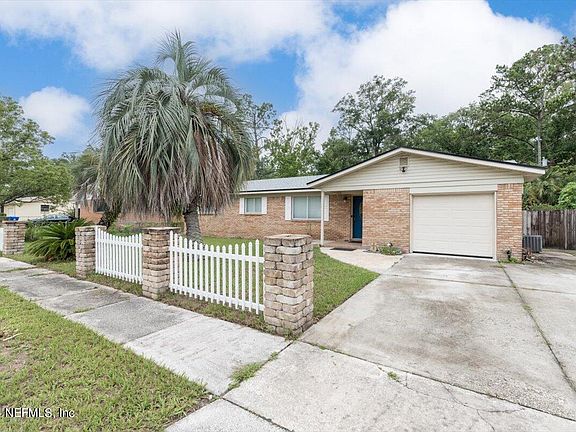 4th image of 1824 GROVE PARK Drive