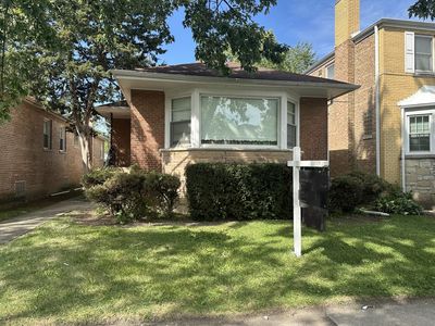 6504 N Whipple St, Chicago, IL, 60645