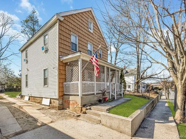 16 Mackey Avenue, Port Washington, NY 11050