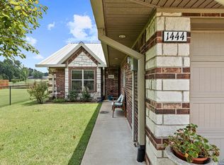 1444 Garner Ln, Longview, TX 75605