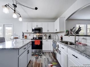 2227 Red Rock Xing, San Antonio, TX 78245