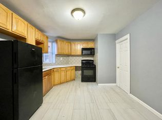 552 Avenue C APT 9, Bayonne, NJ 07002