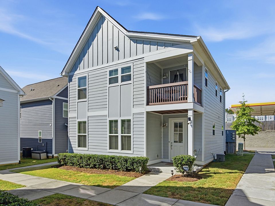 1st image of 802 Briar Cir