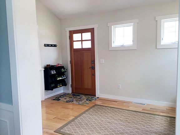 4th image of 1534 Groton Rd SE