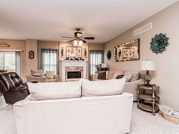 5th image of 2701 Hackberry Dr