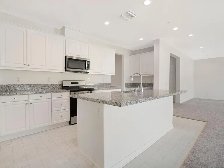 7681 River Gulch Rd — Photo 1