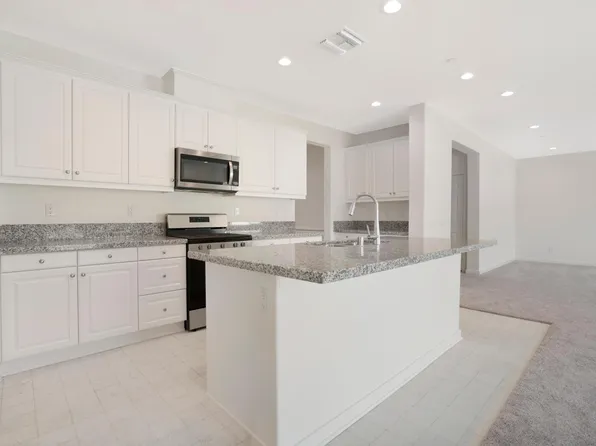 7309 Grazing Ln, Riverside, CA 92507