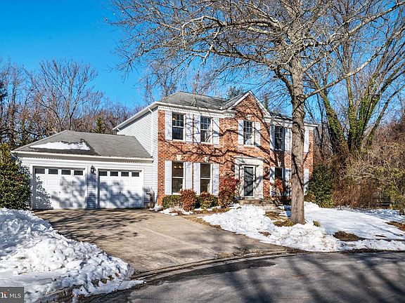 2nd image of 303 Pytchley Run