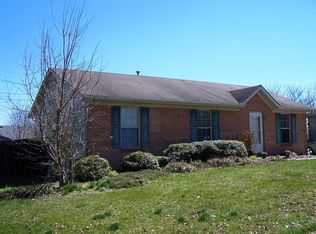 204 Wildwood Ln, Wilmore, KY 40390