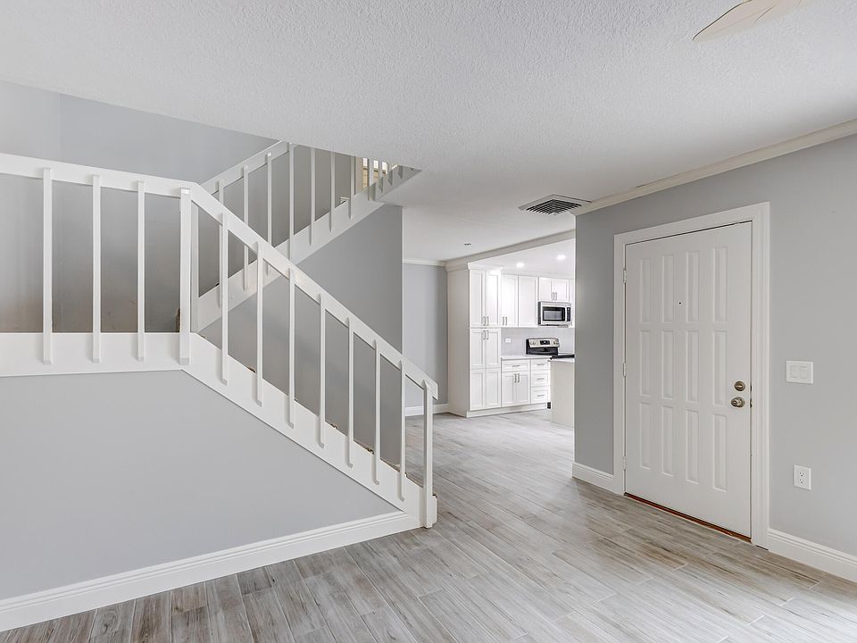 1st image of 1110 11th Terrace