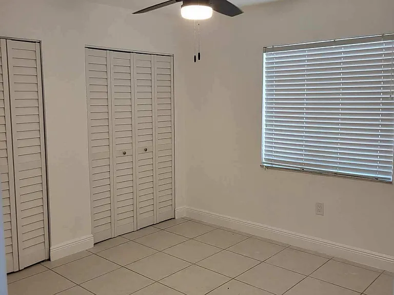 2150 SW 104th Pl #2 — Photo 4