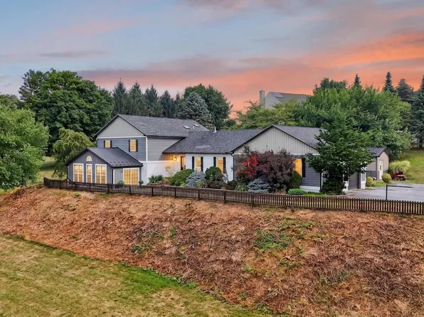 338 Churchtown Rd, Narvon, PA 17555
