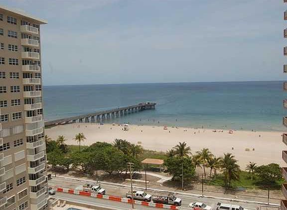 3rd image of 111 N Pompano Beach #1202