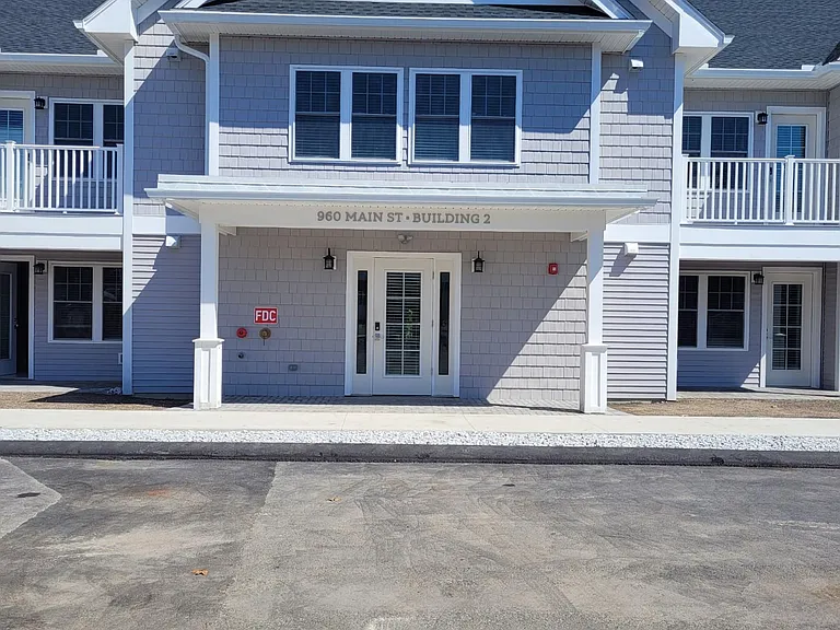 960 Main St #2101 — Photo 1