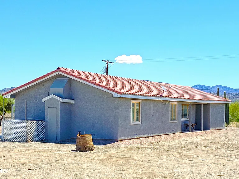 69762 Old Bell Rd — Photo 4