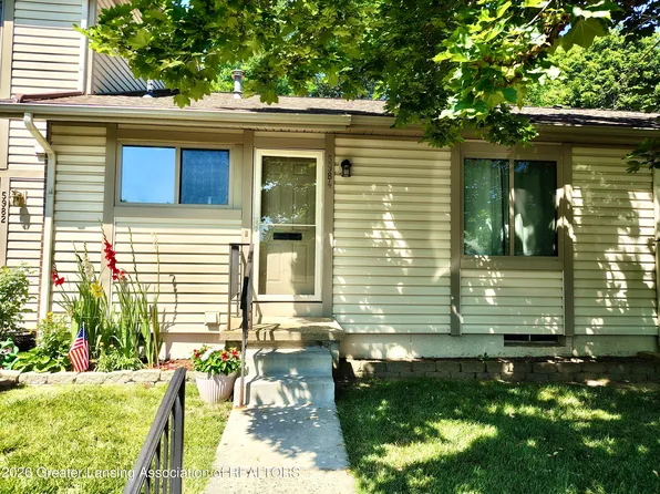 5984 Village Dr, Haslett, MI 48840
