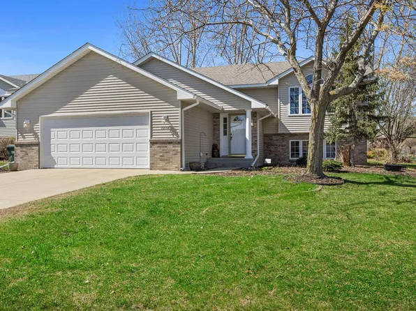 1274 Sunburst Way SE, Hutchinson, MN 55350