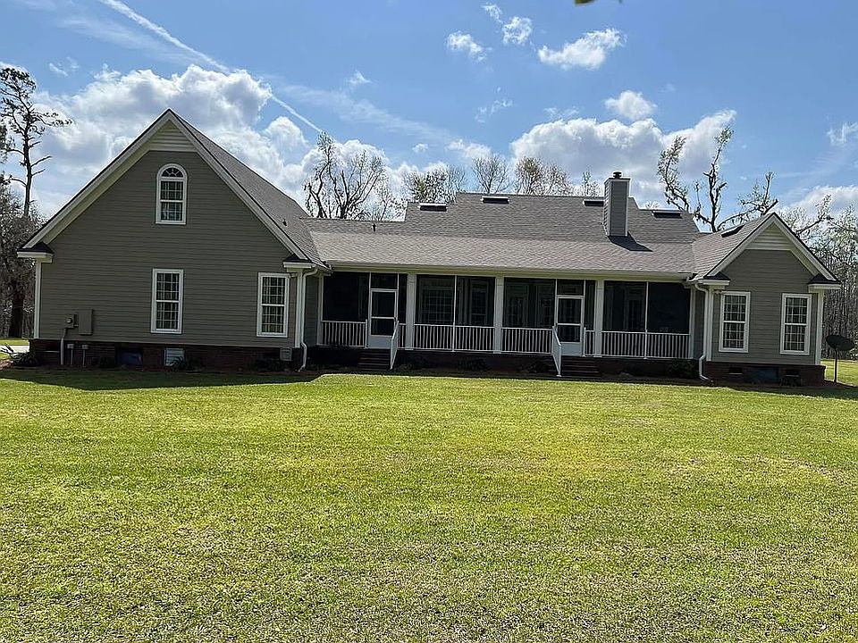 2nd image of 1084 W Highway 122