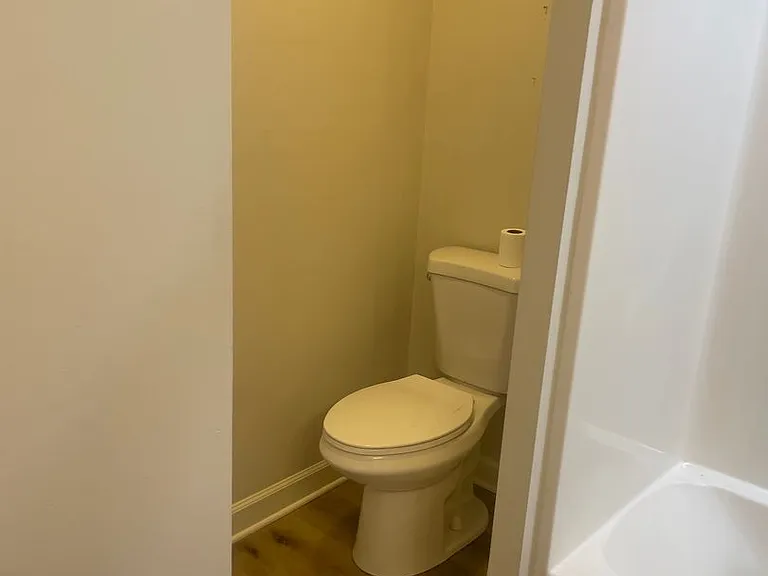 1900 Ridgecrest Dr #201 — Photo 28