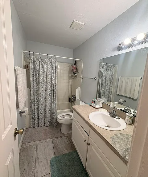 501 SW 75th St #H2 — Photo 22
