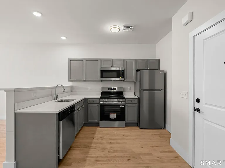 113 Canal St W #301 — Photo 20