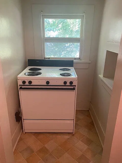 1 bed, $500 — Photo 4