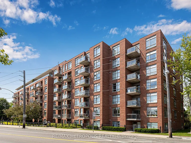 2495 Dundas St W #412 — Photo 30