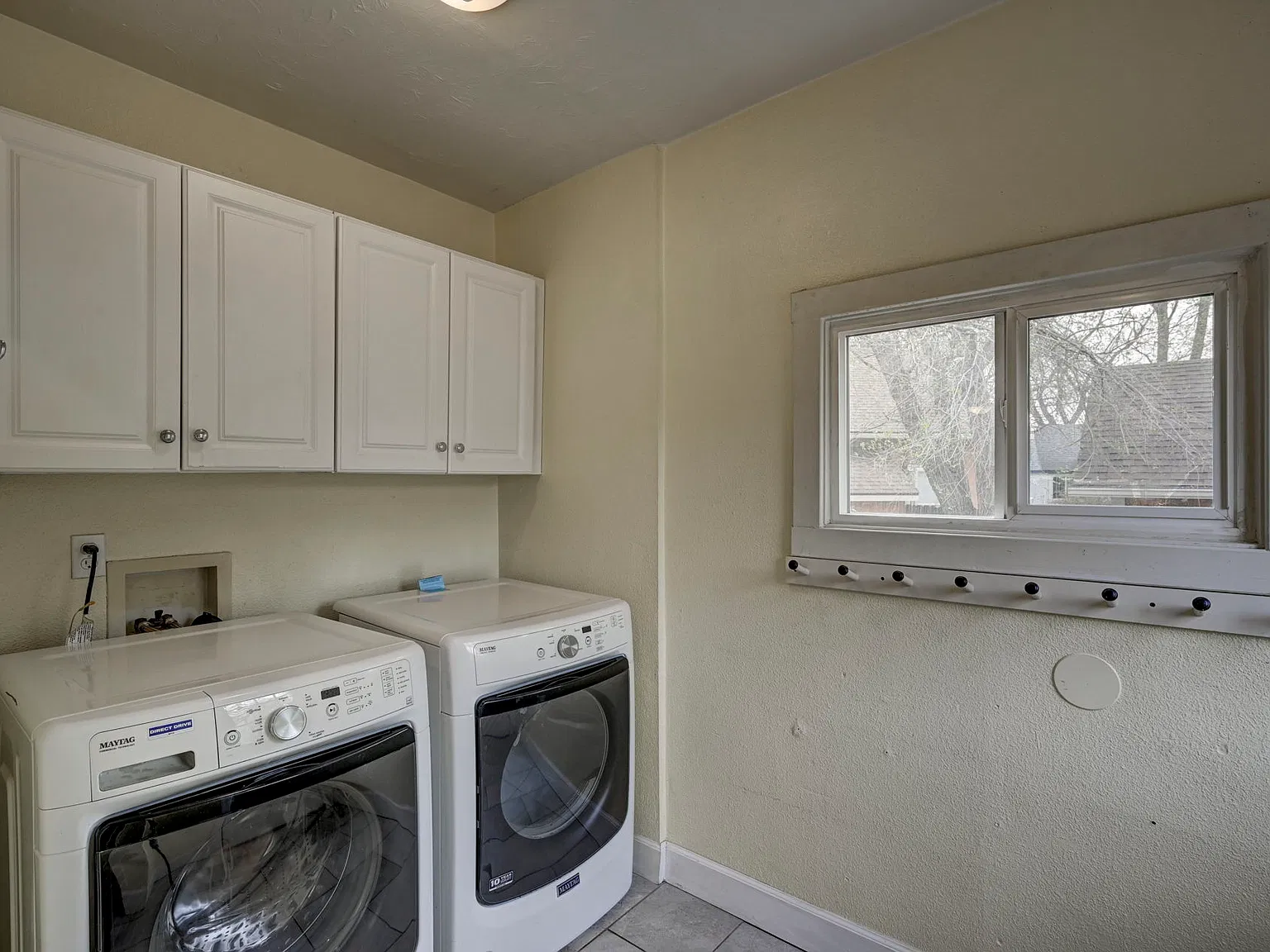 4 bed, 2175 sqft, $2,600 — Photo 4