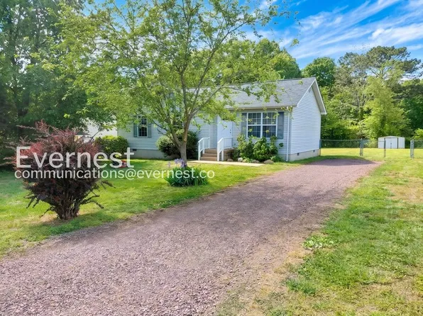 217 Mimosa Ave, Colonial Beach, VA 22443