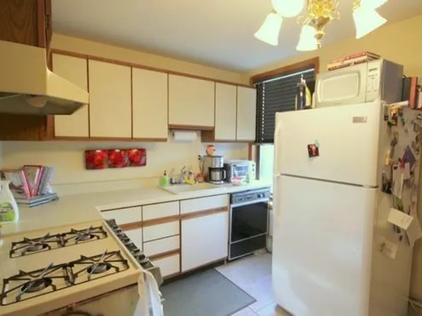 502 Washington Street image 1 of 7