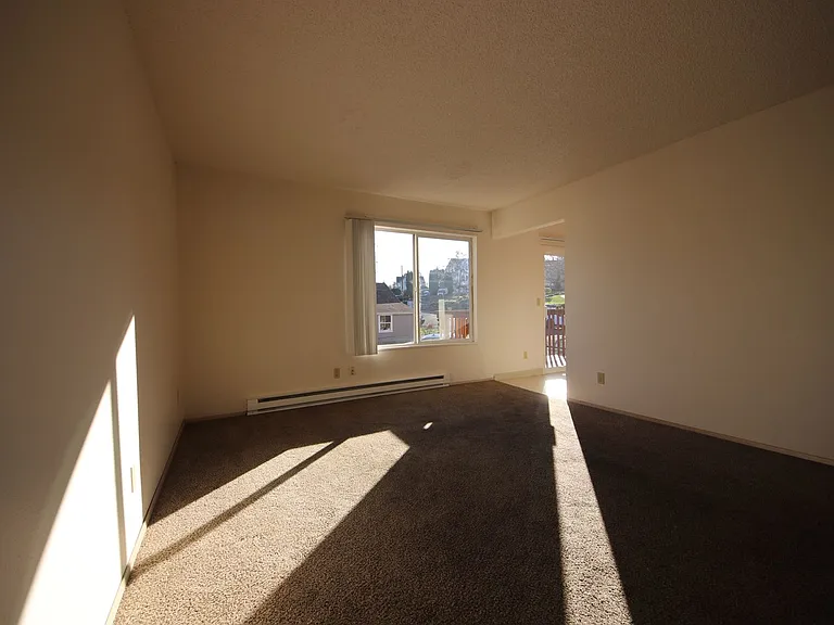 616 Molalla Ave — Photo 8