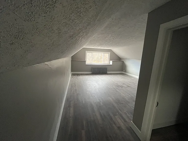 336 Gold St #4 — Photo 6