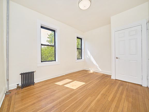 2nd image of 222 Seaman Ave APT D2
