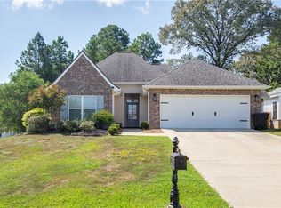 309 Saint Landry Dr, Pineville, LA 71360