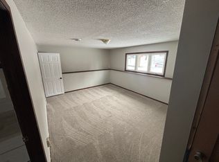 4437 Radnor Rd, Mound, MN 55364