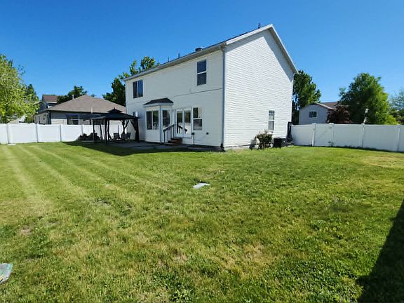 3rd image of 501 Water Wheel Ln