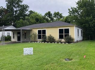 4929 Paradise Ln, Houston, TX 77048