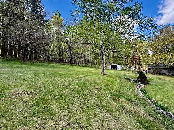 4th image of 81 Clinton Rd