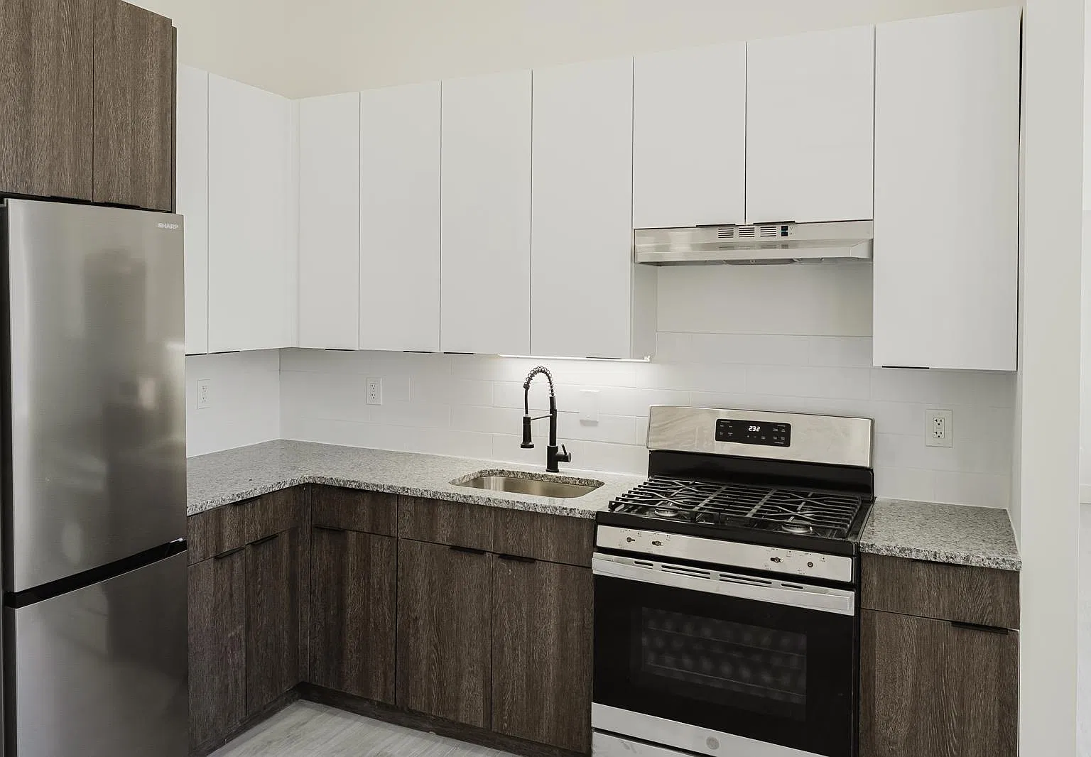 2 bed, $2,214 — Photo 3