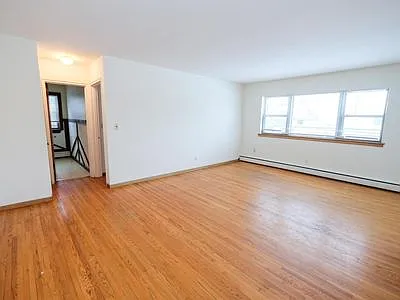 1 bed, 640 sqft, $1,162 — Photo 3