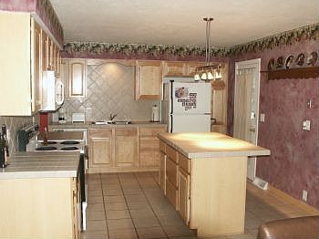 3rd image of 323 Denison Ave