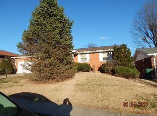 730 Forman Rd, Saint Louis, MO 63123