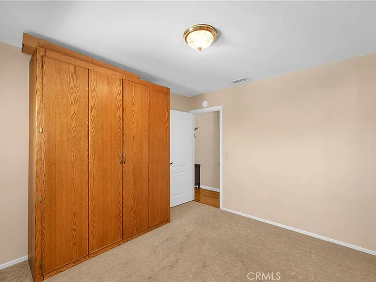1521 S Dallas Dr — Photo 14