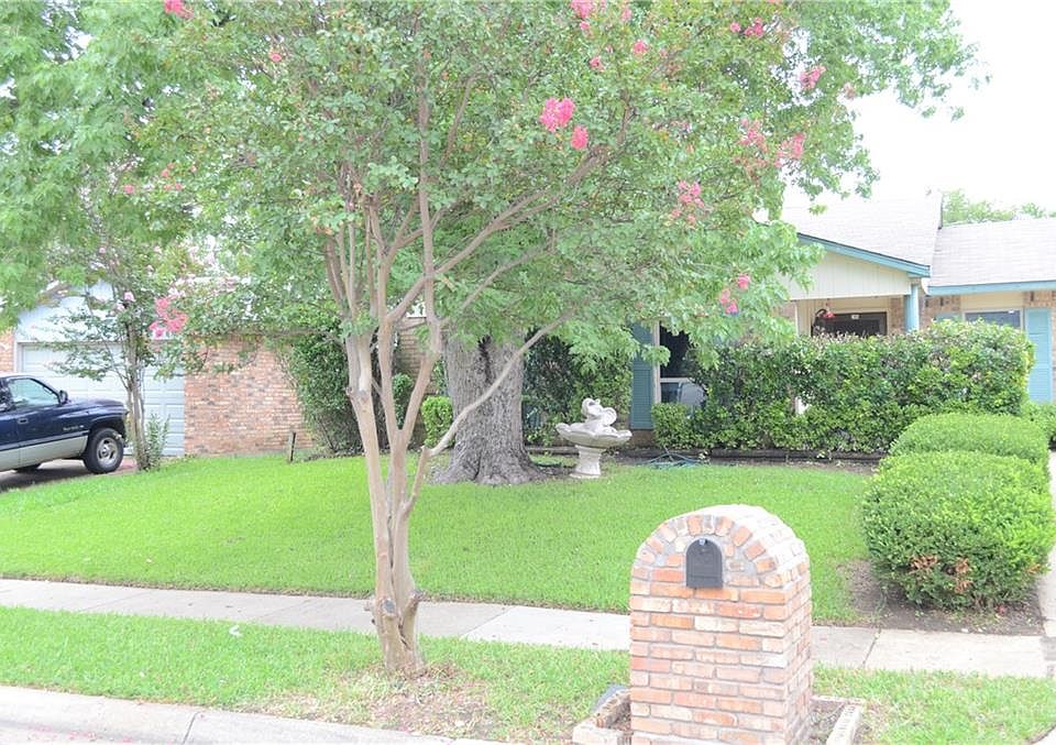 1st image of 800 Lawndale Dr