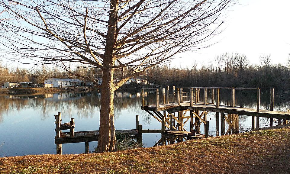 1st image of 180 Red Oak Dr